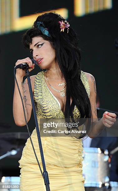 Amy Winehouse performs on stage during Rock in Rio Day 3 on July 04, 2008 near Madrid in Arganda del Rey, Spain.