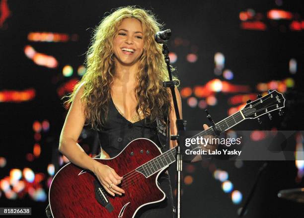 Singer Shakira performs at Rock in Rio Madrid at Ciudad del Rock July 4, 2008 in Arganda del Rey, Madrid, Spain.