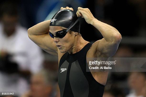 Dara Torres prepares for the final of the 100 meter freestyle during the U.S. Swimming Olympic Trials on July 4, 2008 at the Qwest Center in Omaha,...
