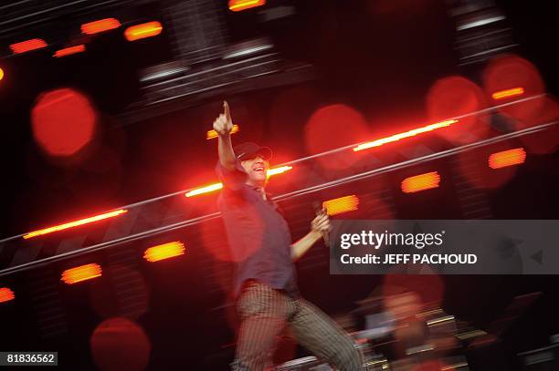 French singer Cali performs, on July 6, 2008 in Belfort, during the 20th "Eurockeennes de Belfort" rock festival. AFP PHOTO / JEFF PACHOUD