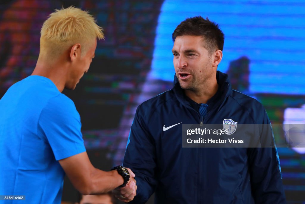 Pachuca Unveils Keisuke Honda
