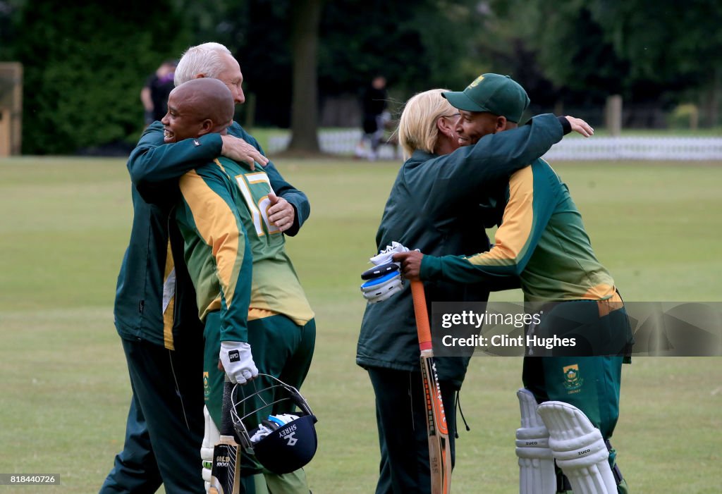 Australia v South Africa - T20: INAS Tri-Series