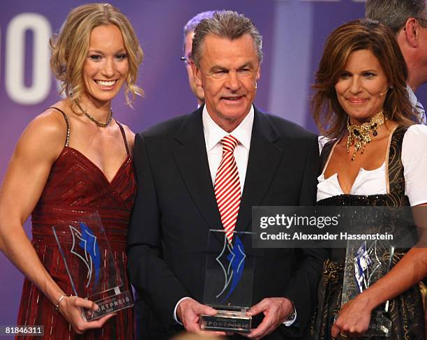 Bavarian Sport Award 2008 winner and Kick boxing world champion Christine Theiss , former Bayern Munich head coach Ottmar Hitzfeld and TV presenter...