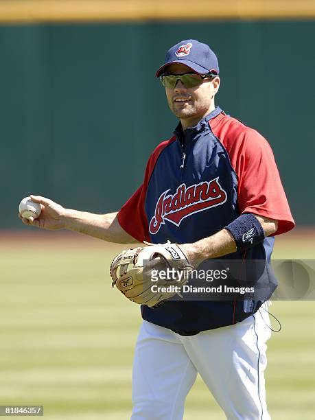 Second baseman Jamey Carroll of the Cleveland Indians warms up prior to a game with the Texas Rangers on Sunday, May 25, 2008 at Progressive Field in...