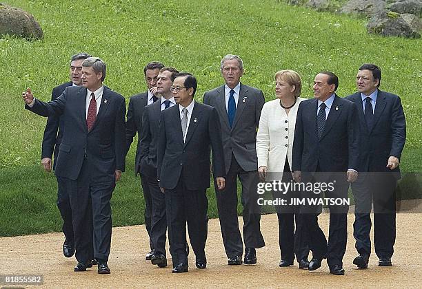 British Prime Minister Gordon Brown , Canadian Prime Minister Stephen Harper , French President Nicolas Sarkozy , Russian President Dmitriy Medvedev...