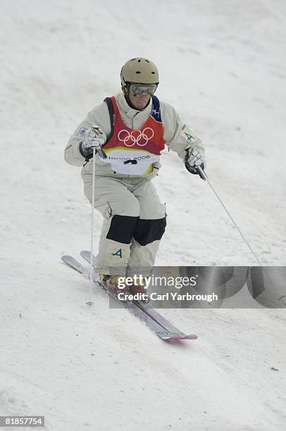 Freestyle Skiing: 2006 Winter Olympics, Australia Dale Begg-Smith in action during Moguls Final at Jouvenceaux, Sauze d'Oulx, Italy 2/15/2006