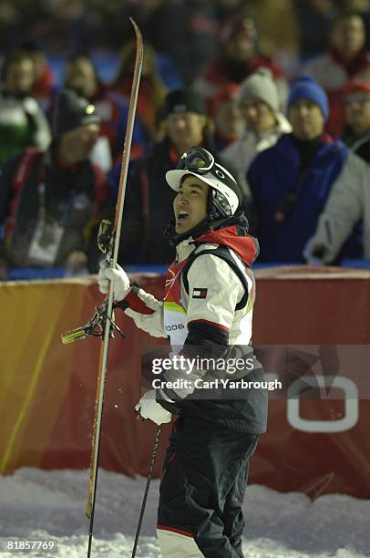 Freestyle Skiing: 2006 Winter Olympics, USA Toby Dawson victorious after winning Moguls bronze medal Final at Jouvenceaux, Sauze d'Oulx, Italy...