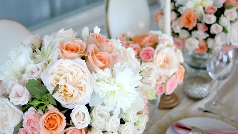 https://media.gettyimages.com/id/818630480/video/beautiful-festive-table-decoration.jpg?b=1&s=640x640&k=20&c=lGSrwxb8JVomukIxyJyhquh0V_nrOIly9Fs6yXFaSoY=