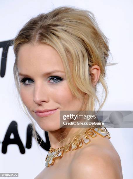 Actress Kristen Bell arrives at Universal Pictures' World Premiere of "Forgetting Sarah Marshall" on April 10, 2008 at Grauman's Chinese Theater in...