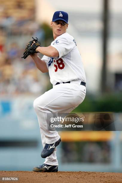 Chad Billingsley of the Los Angeles Dodgers pitches in the first inning during the game against the Atlanta Braves at Dodger Stadium on July 8, 2008...