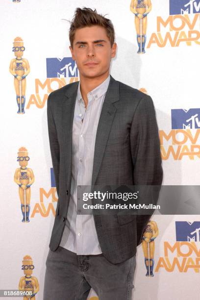 Zac Efron attends 2010 MTV Movie Awards - Arrivals at Gibson Amphitheatre on June 6, 2010 in Universal City, California.