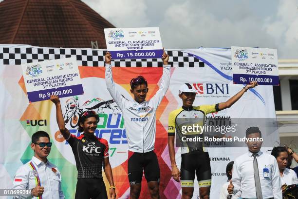 Jamal Hibatullah of KFC Cycling Team Indonesia , Muh. Imam Arifin of KFC Cycling Team Indonesia , and Hari Fitrianto of CCN Cycling Team Laos...