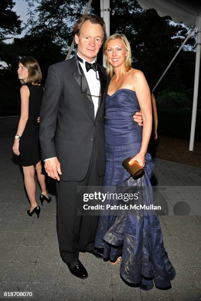 Zack Bacon and Jennifer Worthington attend THE CONSERVATORY BALL at The New York Botanical Garden on June 3, 2010 in New York City.