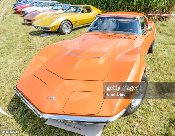 chevrolet corvette c2 stingray auto sportiva classica - chevrolet corvette stingray foto e immagini stock