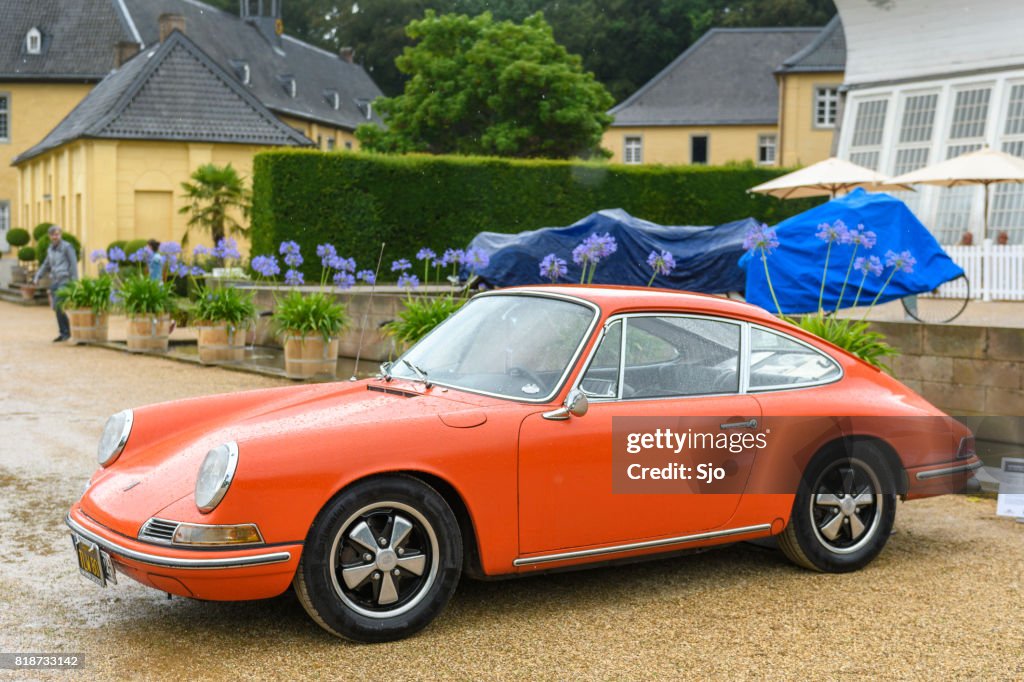 Porsche 911 vintage classic sports car
