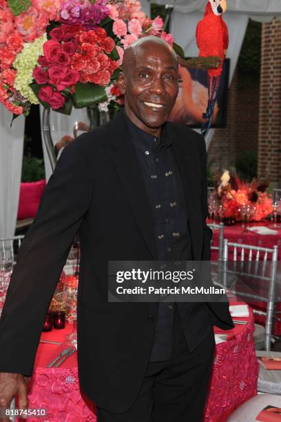 Preston Bailey attends Wildlife Conservation Society Spring 2010 Gala "Flight of Fancy" at Central Park Zoo on June 10, 2010 in New York City.