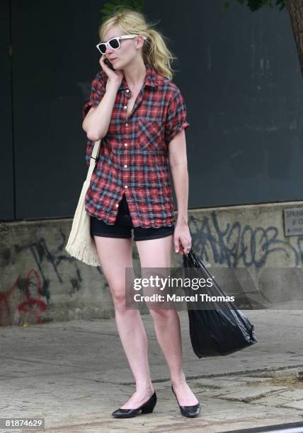 Kirsten Dunst 2008 Photos and Premium High Res Pictures - Getty Images