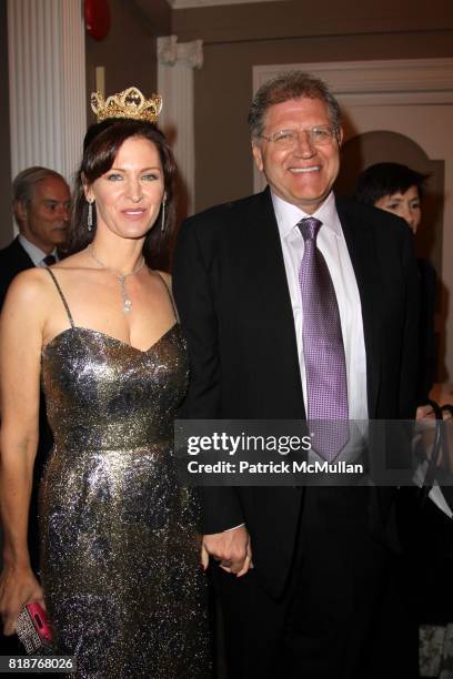 Leslie Zemeckis and Robert Zemeckis attend Special Screening of BEHIND THE BURLY Q at 21 Club on April 19, 2010 in New York City.