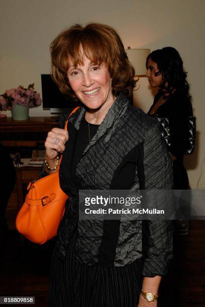 Janis Spindel attends Michael Bolla & Michael Daniel host their first American Tea with Divalysscious Moms at The Chelsea Mansion on April 13, 2010.