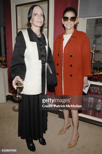 Mary McFadden and Annette De la Renta attend VERDURA Luncheon in Honor of KENNETH JAY LANE at Verdura on April 27, 2010 in New York City.