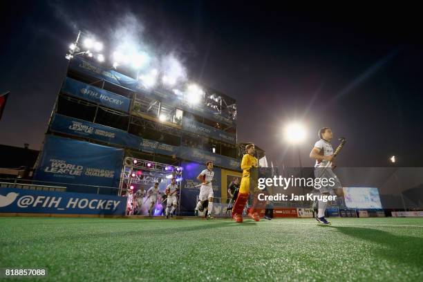 General view as the two teams walk out prior to the Quarter final match between Belgium and New Zealand during Day 6 of the FIH Hockey World League -...