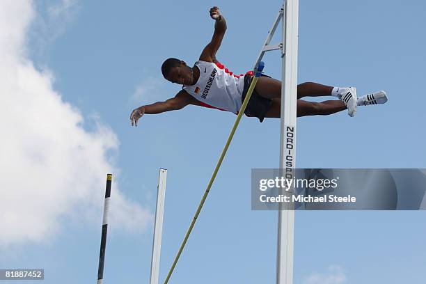 Raphael Holzdeppe of Germany in action during the men's pole vault qualification on day three of the 12th IAAF World Junior Championships at the...