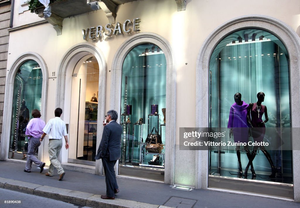 Around Milan - Sales Night