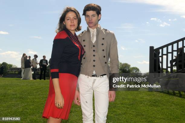 Less Schnabel Jr 513 Lola Schnabel Photos & High Res Pictures - Getty Images