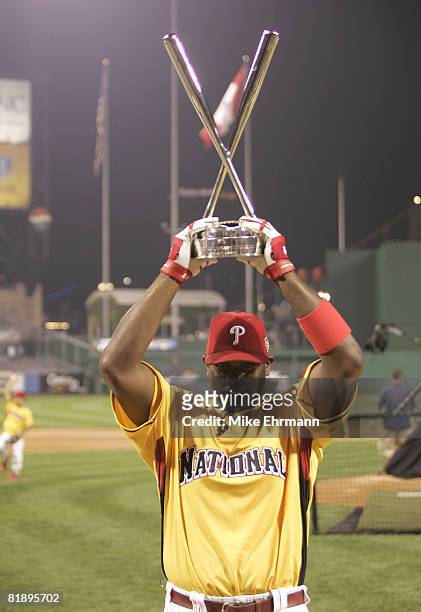 Ryan Howard of the Philadelphia Phillies celebrates after winning the CENTURY 21 Home Run Derby at the MLB All-Star Game 2006 at PNC Park in...