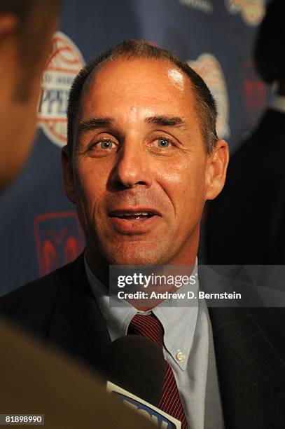 Los Angeles Clippers President Andy Roeser speaks to the media during a press conference on July 10, 2008 at Staples Center in Los Angeles,...