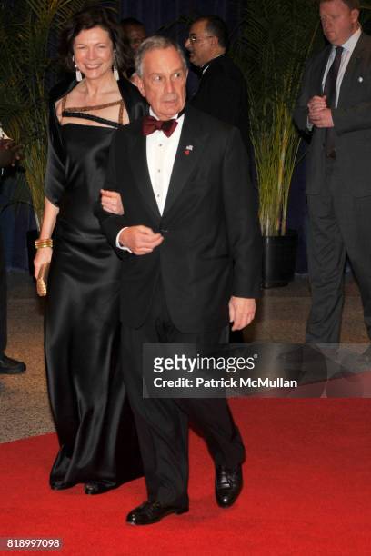 Diana Taylor and Mayor Michael Bloomberg attend The 2010 WHITE HOUSE CORRESPONDENT'S DINNER - ARRIVALS at The Washington Hilton on May 1st, 2010 in...