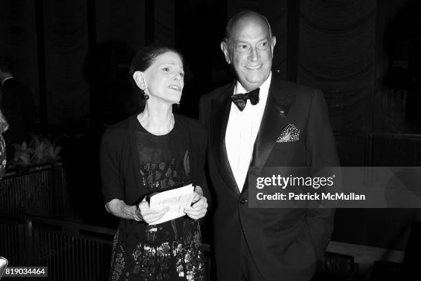 Annette de la Renta and Oscar de la Renta attend PRATT'S 20th Anniversary of Black Alumni "A Celebration of the Creative Spirit" at The Four Seasons...