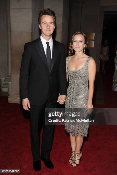 Edward Norton and Shauna Robertson attend THE METROPOLITAN MUSEUM OF ART'S Spring 2010 COSTUME INSTITUTE Benefit Gala at THE METROPOLITAN MUSEUM OF...