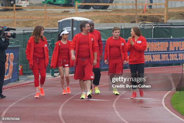 Moms & Dads vs. TV Kids" - The revival of "Battle of the Network Stars," based on the '70s and '80s television pop-culture classic, will continue on...