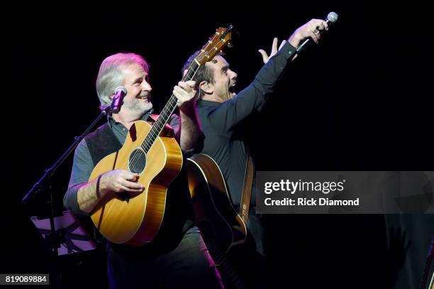 Charles Esten performs on stage for his #OneSingleYear Celebration Concert at CMA Theater at the Country Music Hall of Fame and Museum on July 19,...