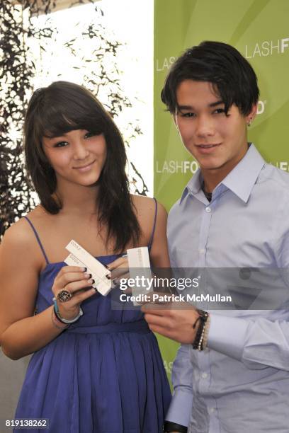 Fivel Stewart and BooBoo Stewart attend Silver Spoon Presents Oscar Weekend Red Cross Event For Haiti Relief at Interior Illusions on March 3, 2010...