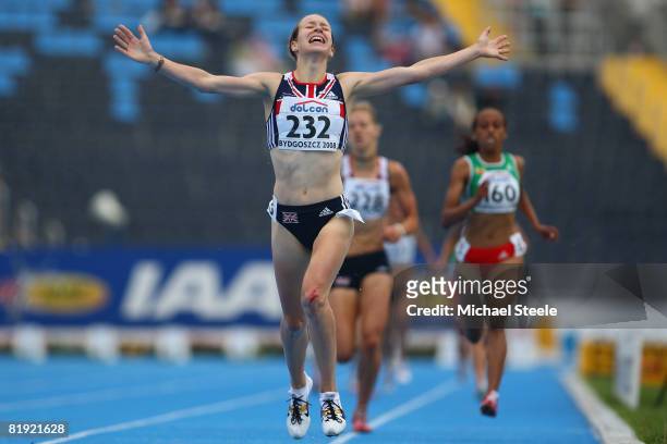 Stephanie Twell of Great Britain celebrates winning gold in the women's 1500m final during day six of the 12th IAAF World Junior Championships at the...