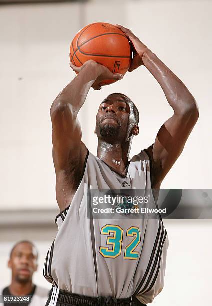 Julian Wright of the New Orleans Hornets shoots against the Charlotte Bobcats during NBA Summer League presented by EA Sports at COX Pavilion on July...