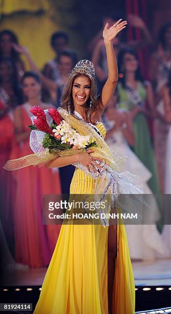 Dayana Mendoza, Miss Venezuela waves to the audience as she crowned Miss Universe 2008 at the final of the 57th Miss Universe contest held on July...