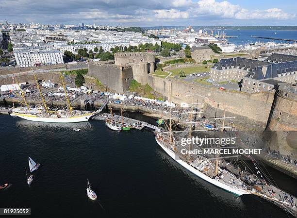 Three-masted ships Romania's Mircea and Brazil's Cisne Branco are anchored in Brest harbour, western France, on July 13, 2008 during the...