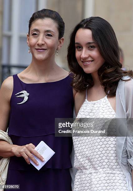 Franco-Colombian politician and former hostage Ingrid Betancourt and her daughter Melanie Delloye arrive at the Elysee palace, where Ingrid will be...