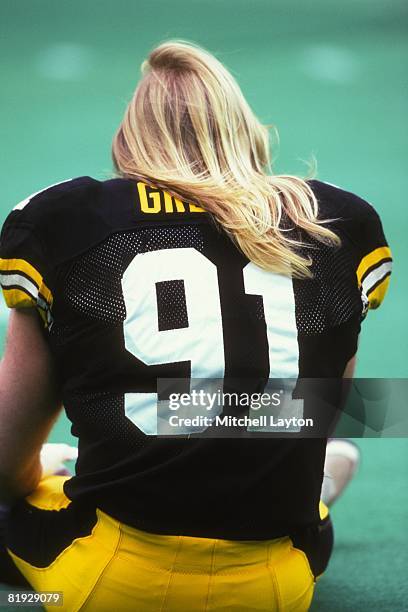 Kevin Greene of the Pittsburgh Steelers before a NFL football game against the Pittsburgh Steelers on October 1, 1993 at Three Rivers Stadium in...