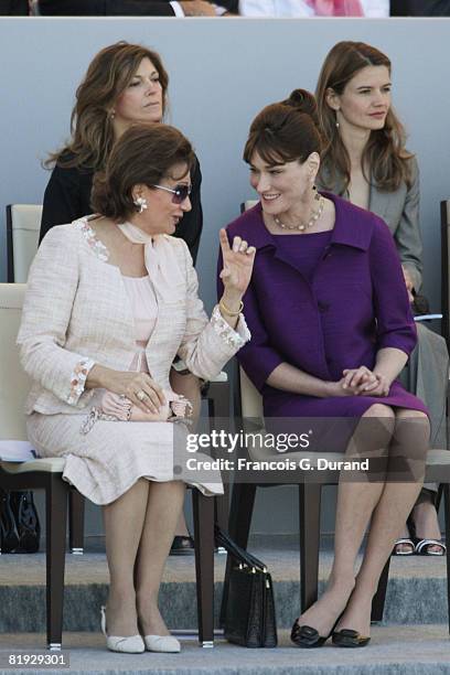 Egyptian President Hosni Mubarak's wife Suzanne Mubarak and French president Nicolas Sarkozy's wife Carla Bruni-Sarkozy attend the ceremony of the...