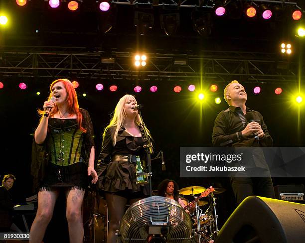 Singer Fred Schneider, Cindy Wilson and Kate Pierson of the US Rock band 'The B-52's' perform live during a concert at the Zitadelle on July 14, 2008...