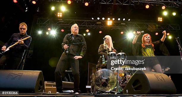 Guitarist Keith Strickland, singer Fred Schneider, Cindy Wilson and Kate Pierson and of the US Rock band 'The B-52's' perform live during a concert...