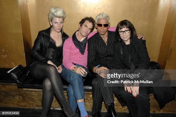 Cynthia Powell, Stephen Knoll, Raven O and Roxanne Lowit attend 'ARIAS WITH A TWIST' Screening at Dominion on April 23, 2010 in New York City.