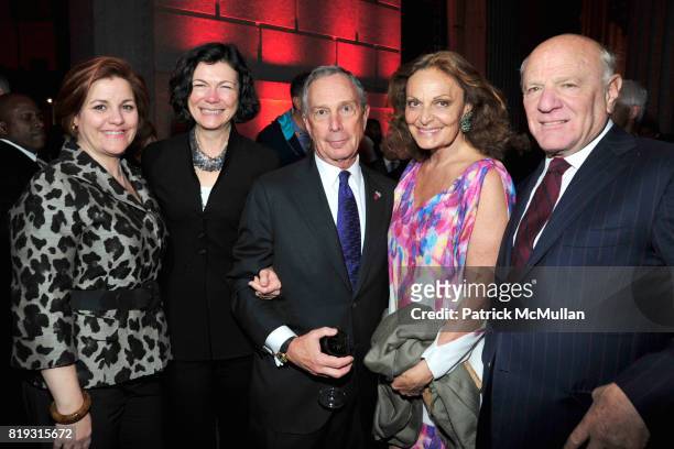 Christine Quinn, Diana Taylor, Mayor Michael Bloomberg, Diane von Furstenberg and Barry Diller attend VANITY FAIR TRIBECA FILM FESTIVAL Opening Night...