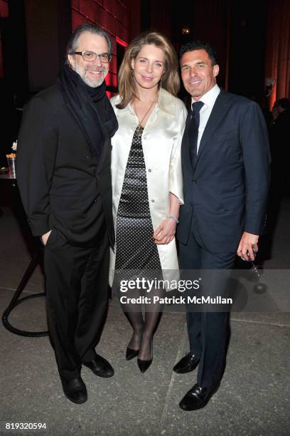 Clifford Ross, Queen Noor of Jordan and Andre Balazs attend VANITY FAIR TRIBECA FILM FESTIVAL Opening Night Dinner Hosted by ROBERT DE NIRO, GRAYDON...