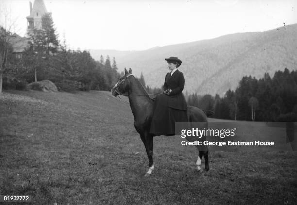 Ca,1910: Portrait of Queen Marie of Romania formerly known as Princess Marie of Edinburgh, She poses on horseback outdoors Romania
