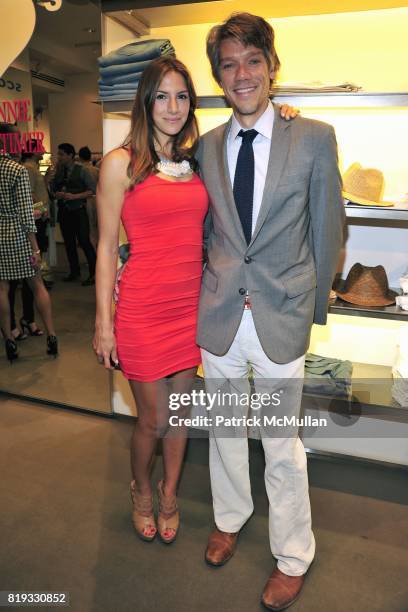 Minnie Mortimer and Stephen Gaghan attend MINNIE MORTIMER Spring 2010 Launch at SCOOP at Scoop on April 8, 2010 in New York City.